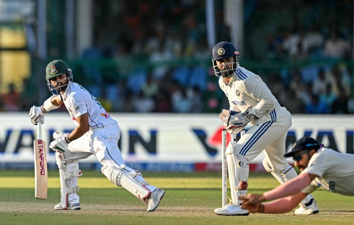 মরিয়া ভারতের কাছে হার এড়ানোর চেষ্টায় ধুঁকছে বাংলাদেশ