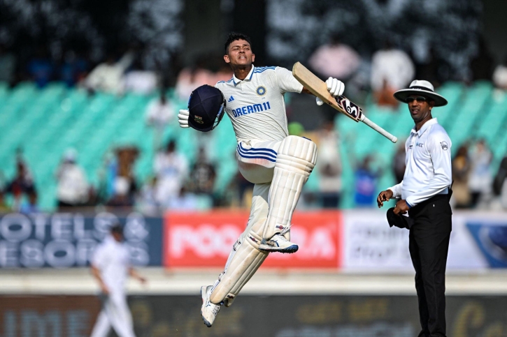 জয়সোয়ালের সেঞ্চুরিতে ভারতের নিয়ন্ত্রণে রাজকোট টেস্ট